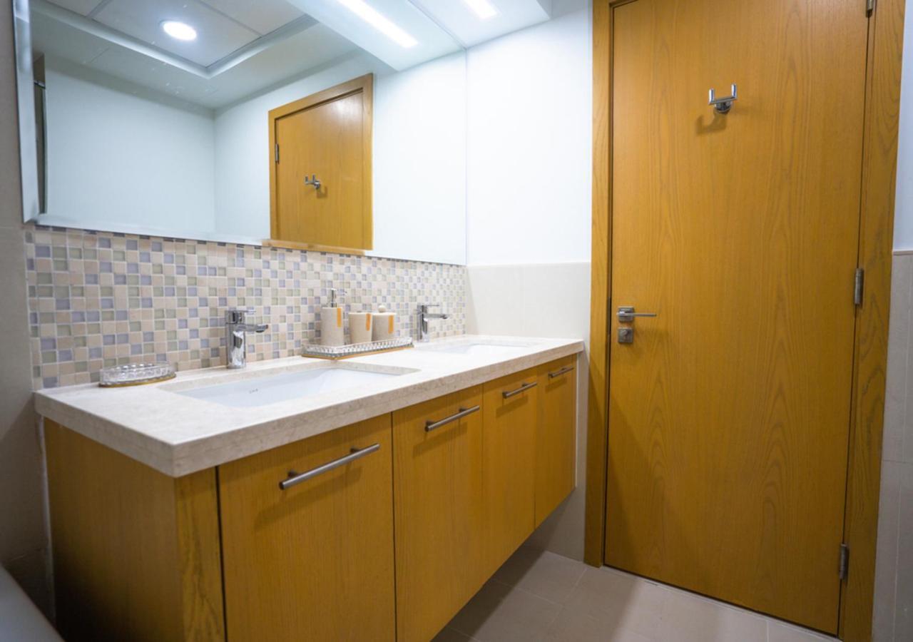Nasma Luxury Stays - Bellevue Tower 1 Dubai Buitenkant foto